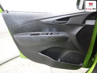 2016 - chevrolet spark