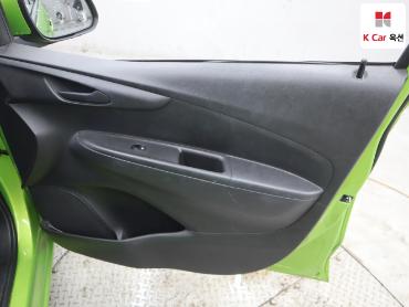 2016 - chevrolet spark