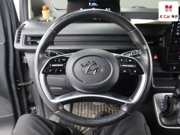 2022 - hyundai staria