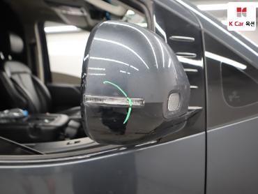 2022 - hyundai staria