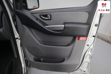 2017 - hyundai grand starex