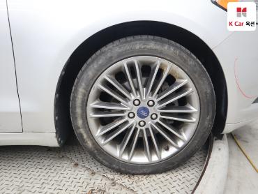 2013 - ford fusion