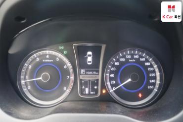 2011 - hyundai grandeur