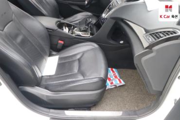 2011 - hyundai grandeur