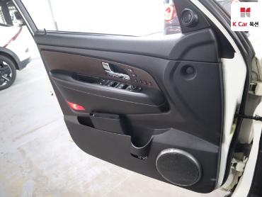 2014 - kg mobility (ssangyong) rexton
