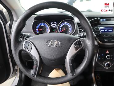 2015 - hyundai avante