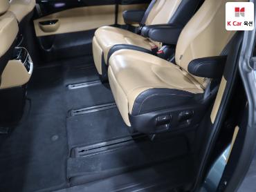 2021 - kia carnival