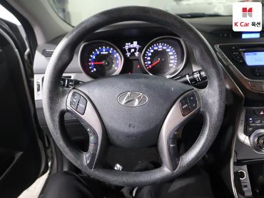 2013 - hyundai avante