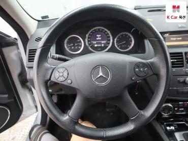 2009 - mercedes-benz c200k