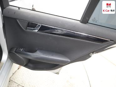 2009 - mercedes-benz c200k