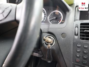 2009 - mercedes-benz c200k