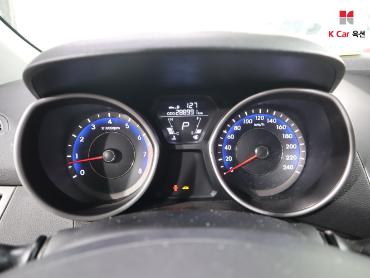 2011 - hyundai avante