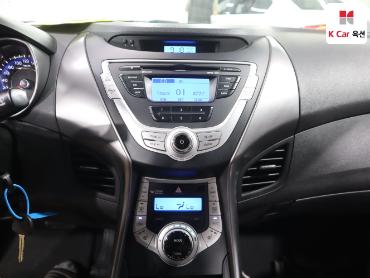 2011 - hyundai avante