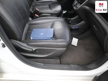 2016 - chevrolet spark