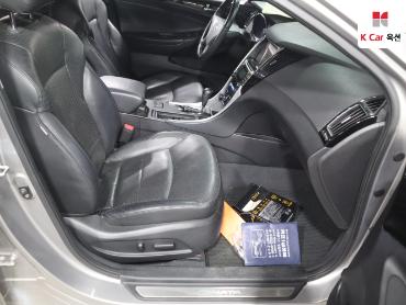 2011 - hyundai sonata