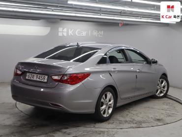 2011 - hyundai sonata