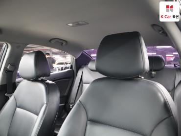 2011 - hyundai accent