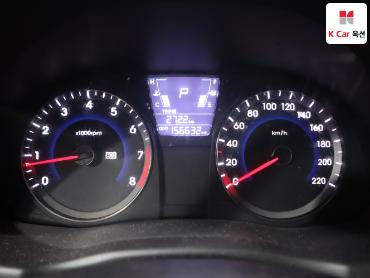 2011 - hyundai accent