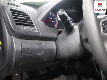 2011 - hyundai accent