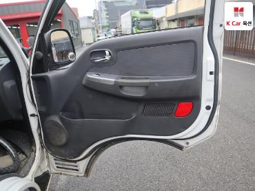 2018 - kia bongo iii