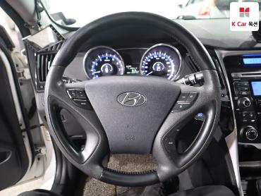 2011 - hyundai sonata
