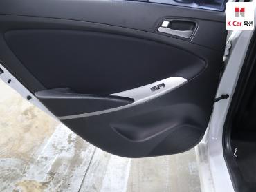 2017 - hyundai accent