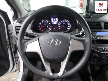 2017 - hyundai accent