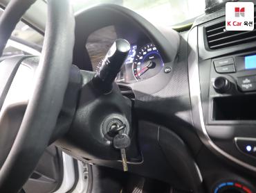 2017 - hyundai accent
