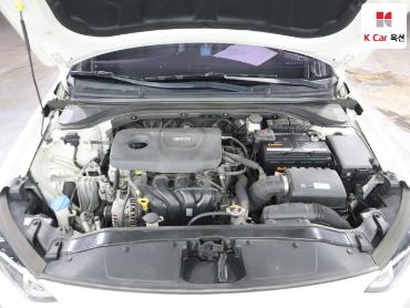 2017 - hyundai avante
