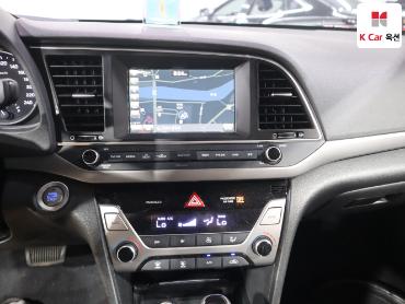 2017 - hyundai avante