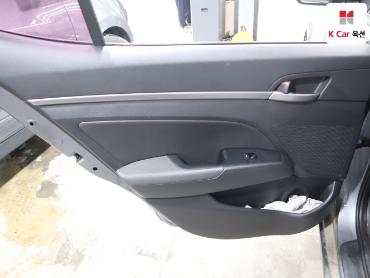 2016 - hyundai avante