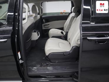 2021 - kia carnival