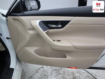 2018 - nissan altima