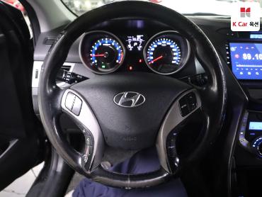 2013 - hyundai avante