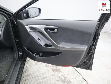 2013 - hyundai avante