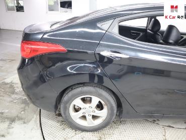 2013 - hyundai avante