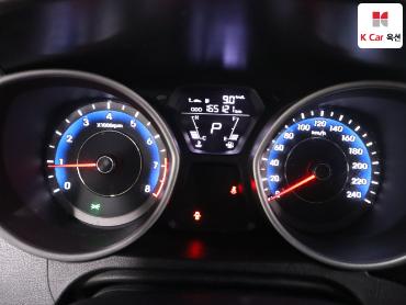 2013 - hyundai avante