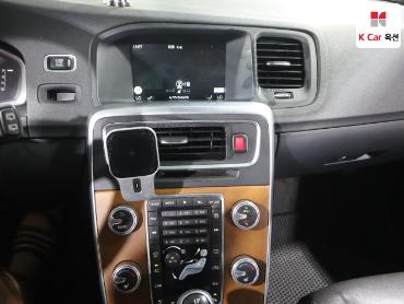 2016 - volvo v60