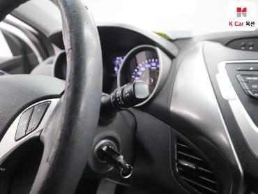 2012 - hyundai avante