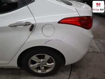 2012 - hyundai avante