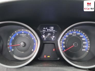 2012 - hyundai avante