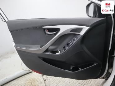 2012 - hyundai avante