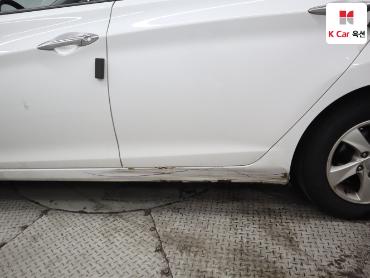 2012 - hyundai avante