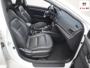 2019 - hyundai avante