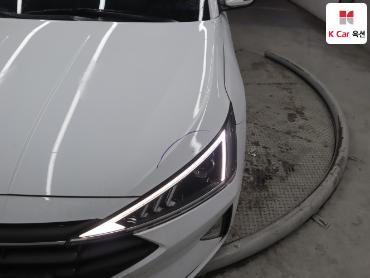 2019 - hyundai avante