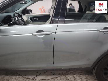 2018 - land rover discovery