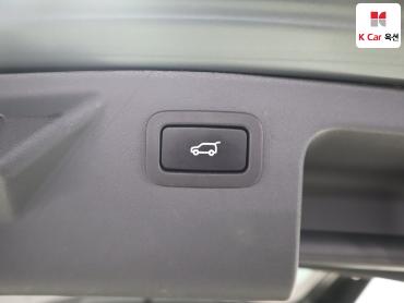 2018 - land rover discovery