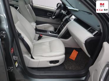 2018 - land rover discovery