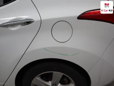 2012 - hyundai avante