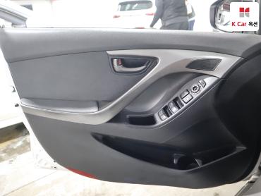 2012 - hyundai avante